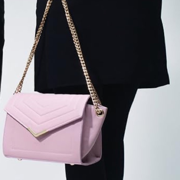 Elegant LaBante London Kensington Quilted Crossbody Bag in Blush Pink NWT - Picture 4 of 10